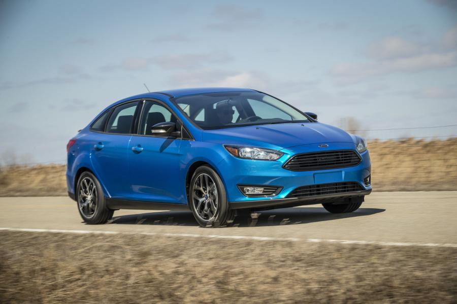  Ford Focus Sedan 2014 года  (фото 22 из 36)